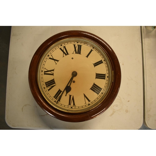 275 - 19th Century mahogany cased circular wall clock with a single fusee movement. With a key. The moveme... 