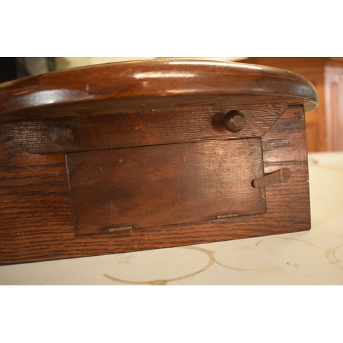 275 - 19th Century mahogany cased circular wall clock with a single fusee movement. With a key. The moveme... 