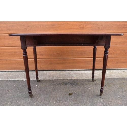 288 - 19th century mahogany Pembroke table on casters with a single draw. In good functional condition. So... 