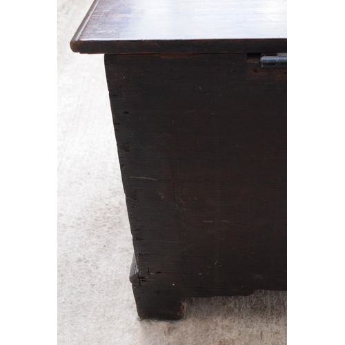 299 - An early 19th century oak chest/ blanket box with a lift up lid. 121 x 44 x 47cm. In good condition ... 