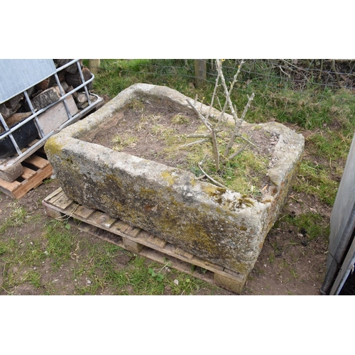 318 - A 19th century sandstone trough / planter. max dimensions are approximately 114 x 79 x 43cm. There i... 