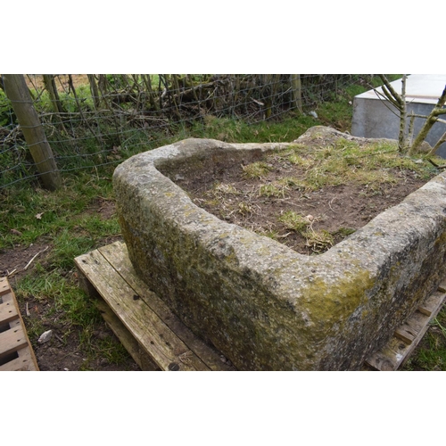 318 - A 19th century sandstone trough / planter. max dimensions are approximately 114 x 79 x 43cm. There i... 