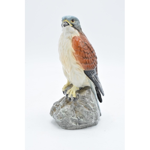 164 - Beswick Beneagles whisky decanter in the form of a Kestrel with original contents. In good condition... 