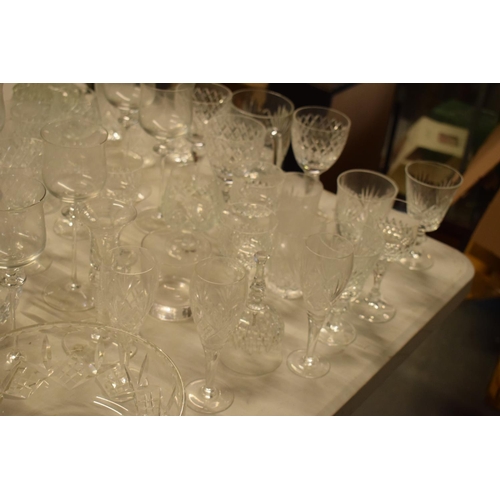 192B - A large collection of crystal, cut glass and pressed glass to include various makes such as Dartingt... 