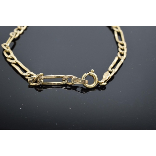 204 - 9ct hallmarked gold link bracelet, 19cm in length. 1.9 grams