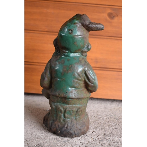 282 - A 'Record' advertising cast iron garden feature depicting a gnome sat down