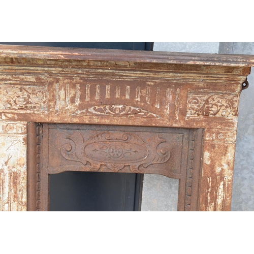 326 - Victorian cast iron fireplace. 72 x 12 x 91cm.