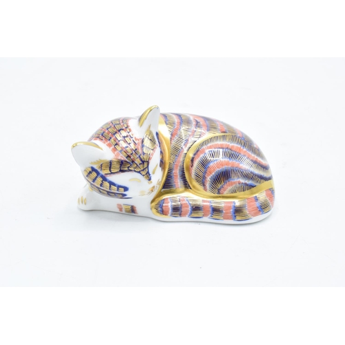 87 - Royal Crown Derby paperweight in the form of a sleeping kitten. In good condition with no obvious da... 