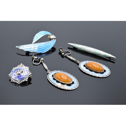 220I - A collection of silver and enamelled jewellery to include a blue wings brooch Norway Sterling 925, a... 