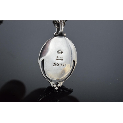 220K - A Georg Jensen Danish silver 925 necklace and pendant set with a black stone with original presentat... 