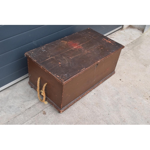 351 - An early 20th century painted pine chest / tool chest with rope handles. 86cm long. In good function... 