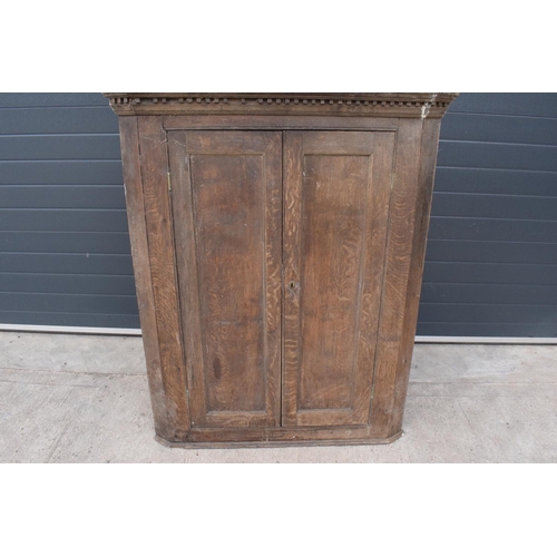 360 - Large early 19th century oak farmhouse double corner cupboard. 138cm tall. 113cm widest. 62cm deepes... 