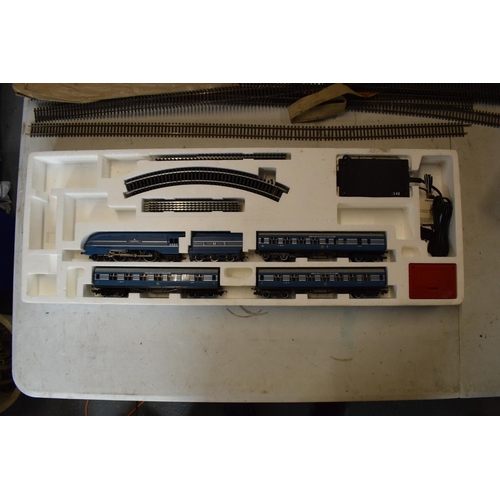 229 - A boxed Hornby Coronation Scot electric train set R.386 together with Hornby metre length and simila... 