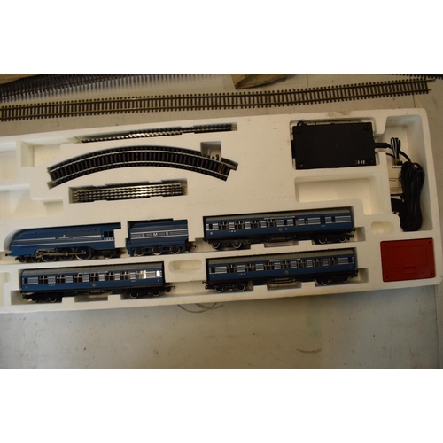 229 - A boxed Hornby Coronation Scot electric train set R.386 together with Hornby metre length and simila... 