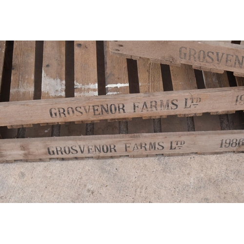 231 - A collection of 5 vintage wooden potato trays / crates from Grosvenor Farms Ltd. 76 x 53 x 17cm. Gen... 