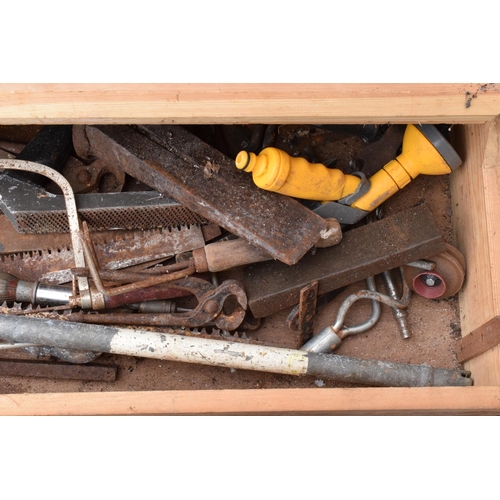 301F - A wooden 20th century tool chest to include the contents including tools etc. NO POSTAGE.