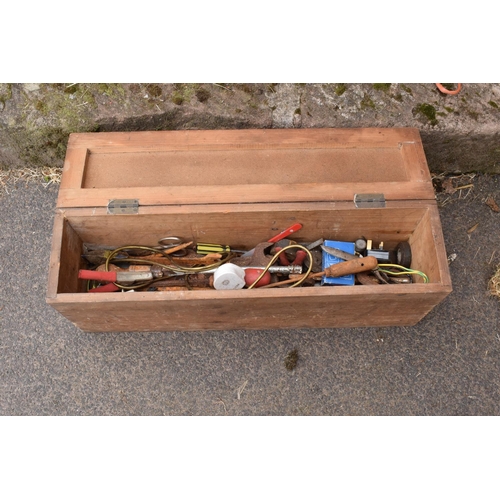 301G - A 20th century wooden tool chest to include the contents. NO POSTAGE.