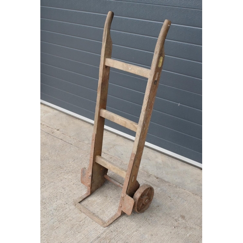 320 - A vintage 20th century Slingsbury Sliding Wheel sack truck 126cm tall. In good condition though ther... 