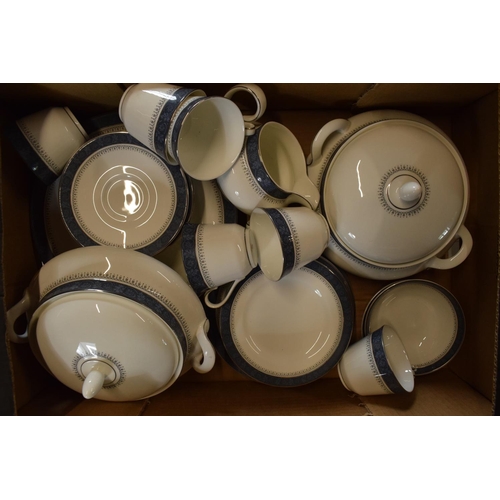 42 - A collection of Royal Doulton tea and dinner ware in the Sherbrooke design H.5009 to include 6 x 27c... 