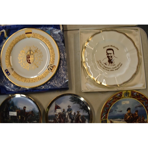 93 - A collection of plates to include a boxed Spode example with Lichfield Cathedral, Royal Crown Derby ... 