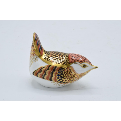 99N - Royal Crown Derby paperweight in the form of a wren. First quality with stopper. In good condition w... 