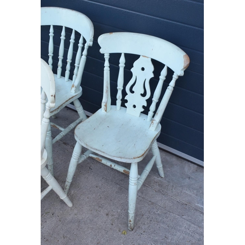 373 - A near matching set of 6 antique style hardwood kitchen chairs painted in a shabby chic style (6). A... 