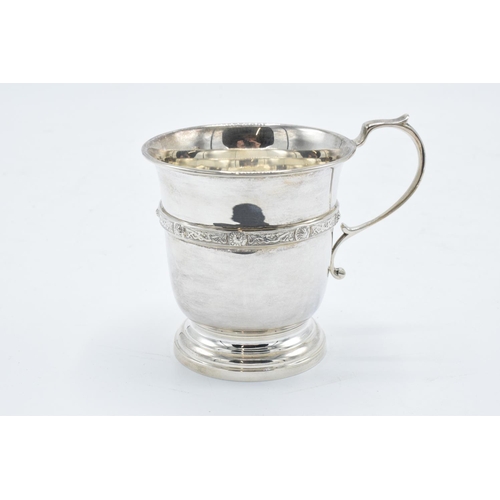 215D - Silver Christening mug / cup. Birmingham 1966. 89.5 grams. In good condition. 8cm tall.