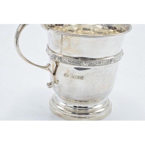 215D - Silver Christening mug / cup. Birmingham 1966. 89.5 grams. In good condition. 8cm tall.