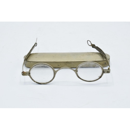 215H - A pair of Georgian spectacles with lenses in case.