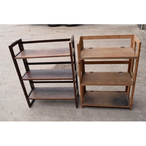 237A - A pair of wooden folding / collapsible display stands which are ideal for use at antiques fairs, car... 