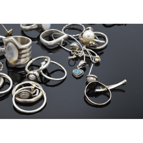 215O - A large quantity of silver & silver coloured metal jewellery, mostly .925, and comprising rings, bra... 