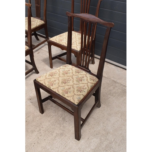 95 - George III mahogany set of county Chippendale style dining chairs to consist of 2 carver chairs toge... 