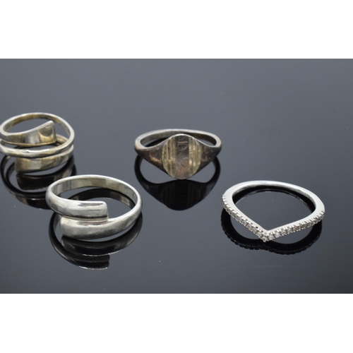 304 - A collection of silver 925 rings to consist of various sizes and designs, some are set with semi-pre... 