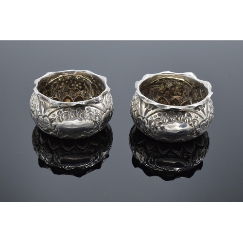 313 - A pair of silver salts (Birmingham 1895 John Millward Banks) 20.0 grams. In good condition with no o... 