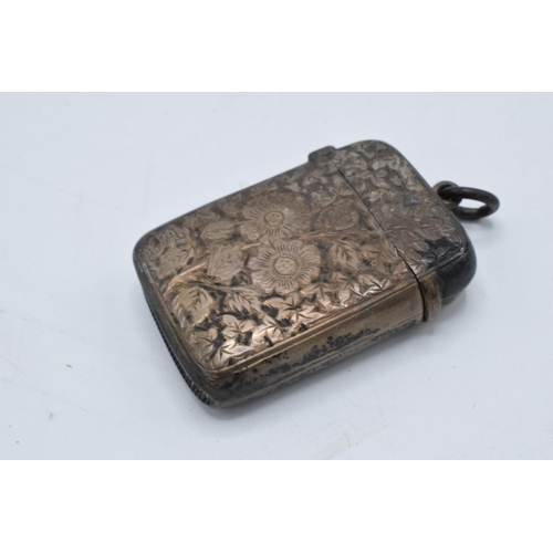 326 - Silver vesta case. Hallmarked for Birmingham 1895. 27.6 grams. In good condition.