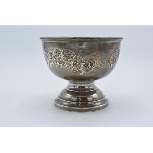 336 - A silver footed bowl with floral decoration. Hallmarked for Birmingham 1972. 178.4 grams. 12.5cm dia... 