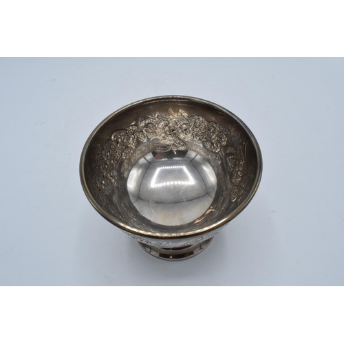 336 - A silver footed bowl with floral decoration. Hallmarked for Birmingham 1972. 178.4 grams. 12.5cm dia... 