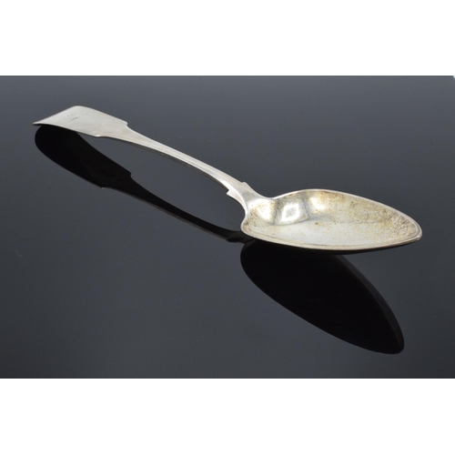 338 - Irish silver serving spoon, Dublin 1809, weight 77.1g. In good condition.