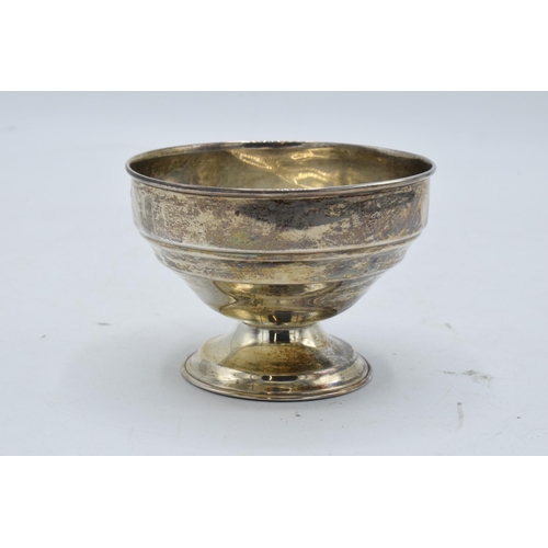 374 - Small Silver footed pedestal bowl. 32.9 grams. 8.5cm diameter. Birmingham 1912.