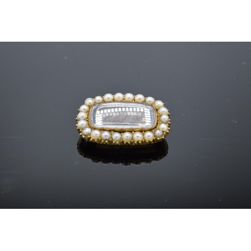 560 - Georgian 18ct gold (tested) pearl mourning brooch 1823. Gross weight 4.3 grams. With inscription to ... 