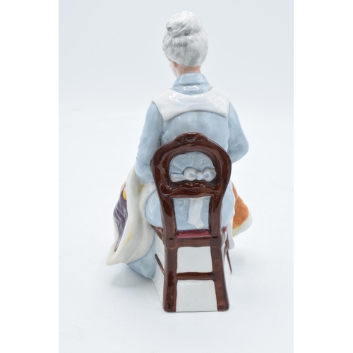 120 - Royal Doulton figure Eventide HN2814. 20cm tall. In good condition with no obvious damage or restora... 