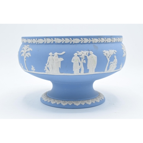 80 - Wedgwood blue Jasperware pedestal bowl. 22cm diameter. In good condition with no obvious damage or r... 