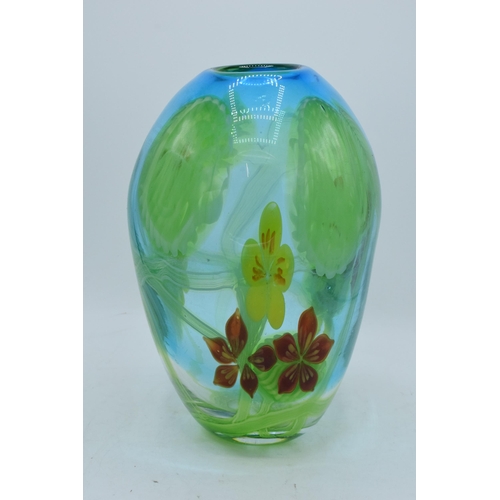 89 - A large studio art glass bulbous vase in the style of Murano 31cm tall. In good condition with no ob... 