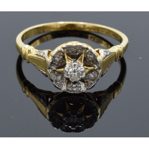 190 - 18ct gold ladies ring set with diamonds. UK size P/Q. 3.1 grams.