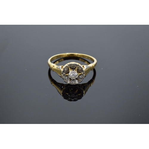 190 - 18ct gold ladies ring set with diamonds. UK size P/Q. 3.1 grams.