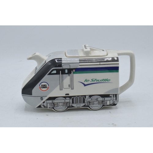 102 - Sadler teapot 'Le Shuttle' commissioned by Eurotunnel. In good condition with no obvious damage or r... 