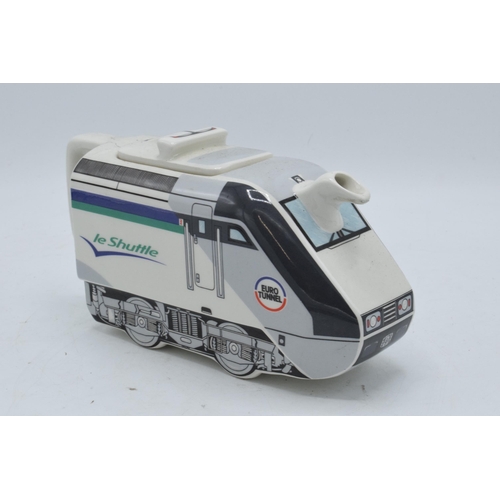 102 - Sadler teapot 'Le Shuttle' commissioned by Eurotunnel. In good condition with no obvious damage or r... 