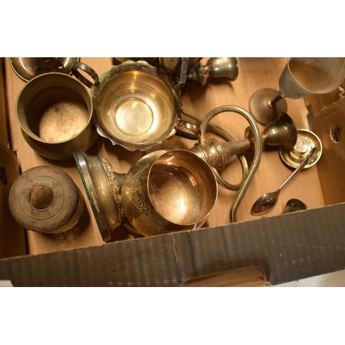 239 - A collection of silver plate and metalware to include a hallmarked silver topped glass jar, plated t... 