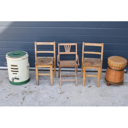 288 - A collection of small furniture items to include childrens chairs, a folding deck chair, a stool etc