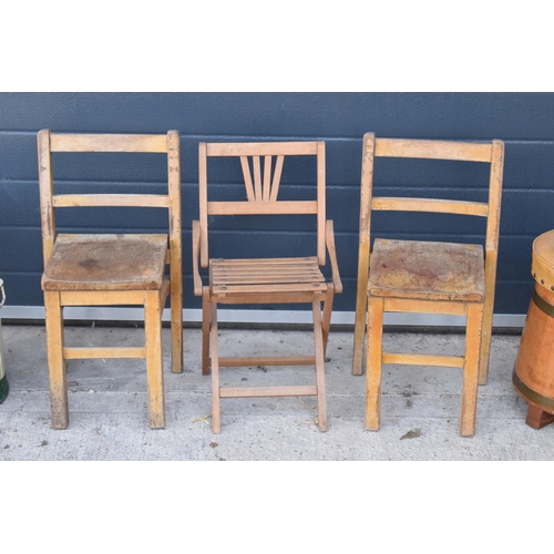 288 - A collection of small furniture items to include childrens chairs, a folding deck chair, a stool etc